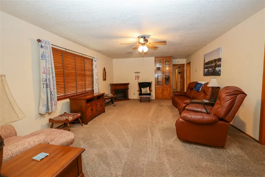 2030 Castle Rock Drive, Sulphur, OK 73086 - #2