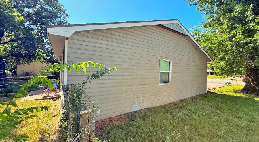 1518 80th Street Nw, Grove, OK 74344 - #3