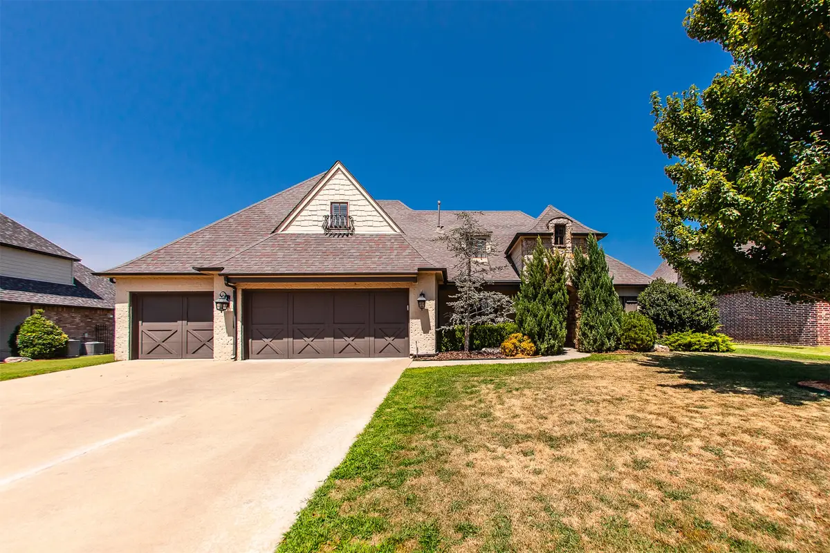 211 E 127th Street S, Jenks, OK 74037 - #1