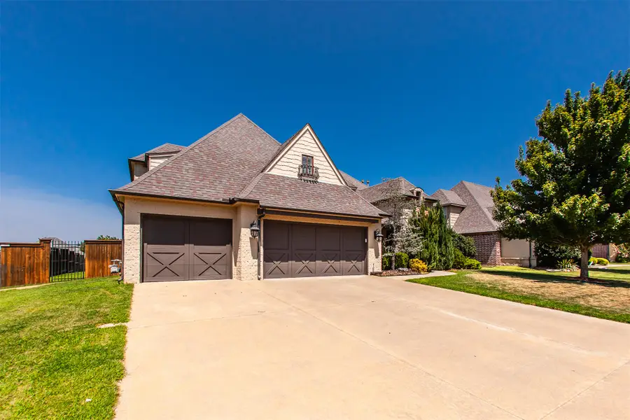 211 E 127th Street S, Jenks, OK 74037 - #3