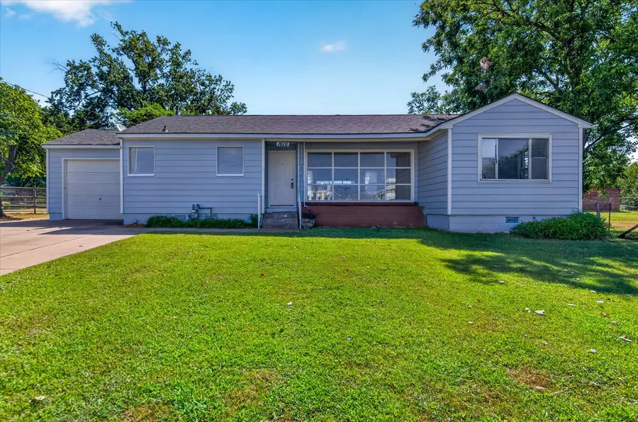 1610 S Shawnee Avenue, Bartlesville, OK 74003 - #2