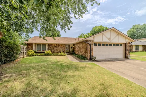 1808 N Chambers Place, Claremore, OK 74017