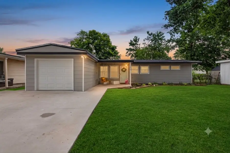 110 Mulberry Lane, Bartlesville, OK 74003 - #2