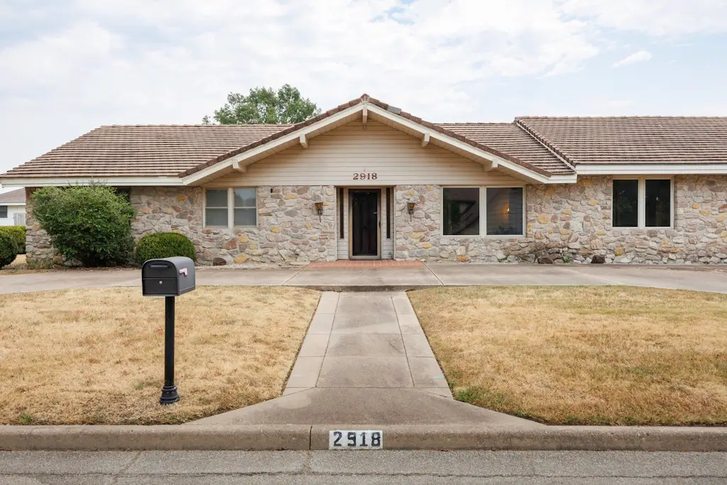 2918 Longridge Lane, Bartlesville, OK 74006 - #1