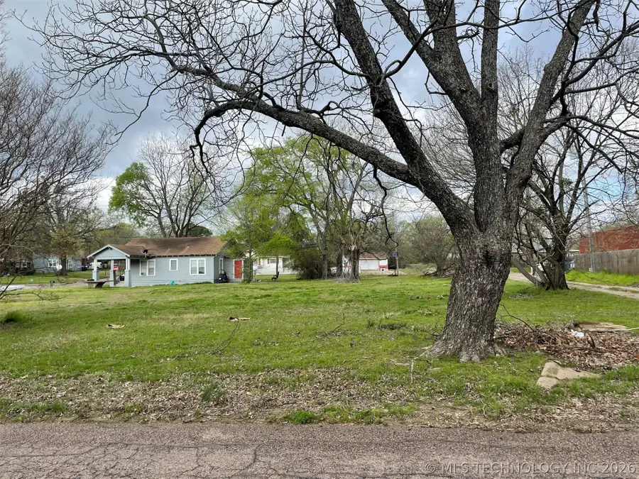 501 N 14th Avenue N, Durant, OK 74701 - #2