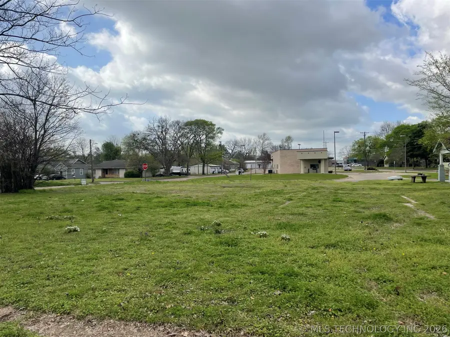 501 N 14th Avenue N, Durant, OK 74701 - #3
