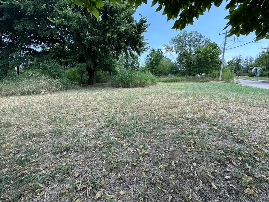 2800 N Stockton Avenue, Ada, OK 74820 - #3
