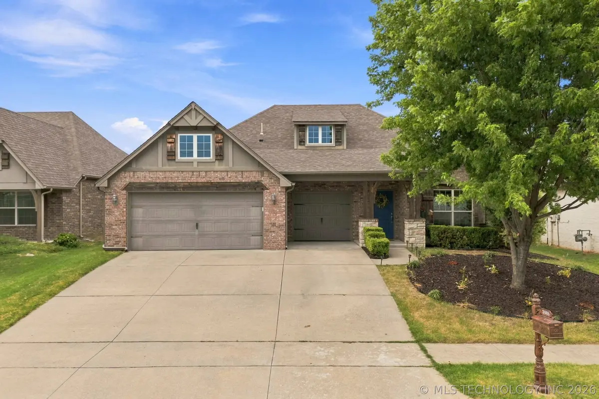 2605 W 111th Place S, Jenks, OK 74037 - #1