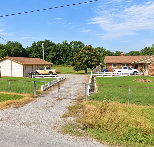 10120 S 353rd East Avenue, Coweta, OK 74429