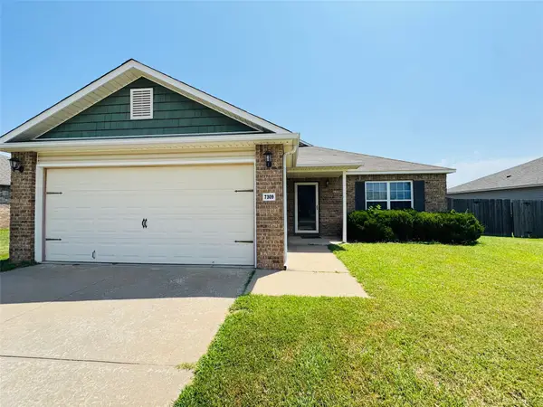 7309 S Gardenia Avenue, Broken Arrow, OK 74011