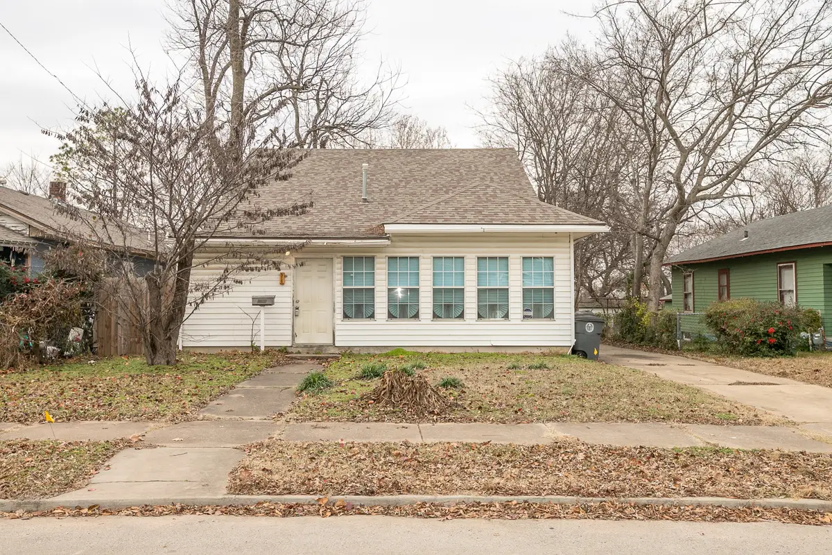 516 S Yorktown Avenue, Tulsa, OK 74104 - #1