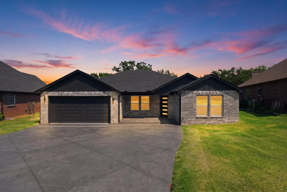 4001 Rolling Oaks Drive, Tulsa, OK 74107 - #1