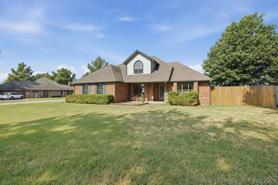 208 Heritage Court, Fort Gibson, OK 74434 - #2