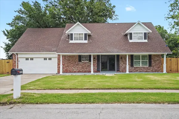 1009 N Forest Place, Jenks, OK 74037