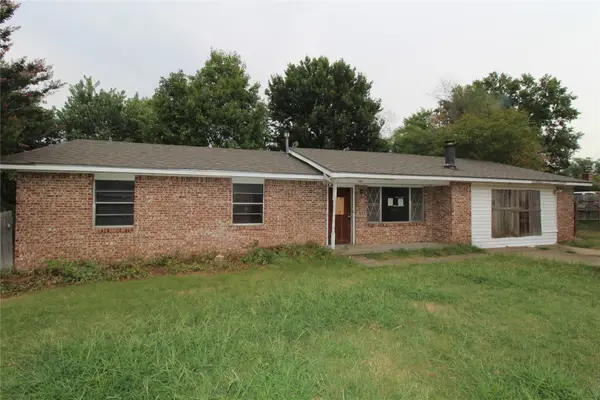101 W 32nd Place, Sand Springs, OK 74063