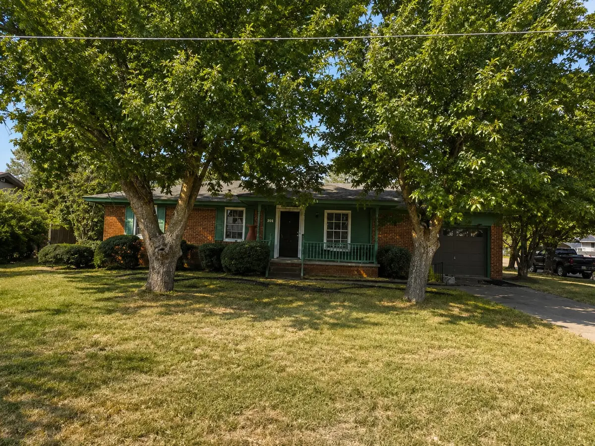201 S Willis Street, Kingston, OK 73439 - #1