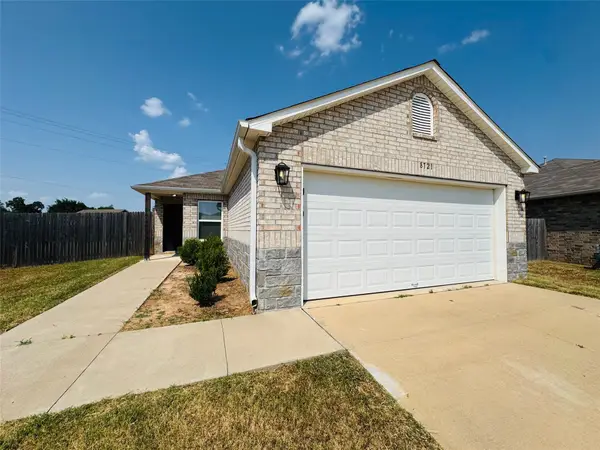8721 E 161st Place S, Bixby, OK 74008