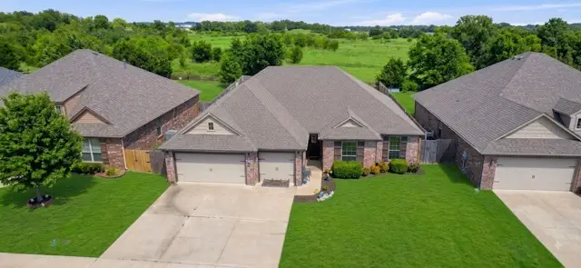 8409 N 77 East Avenue, Owasso, OK 74055 - #2