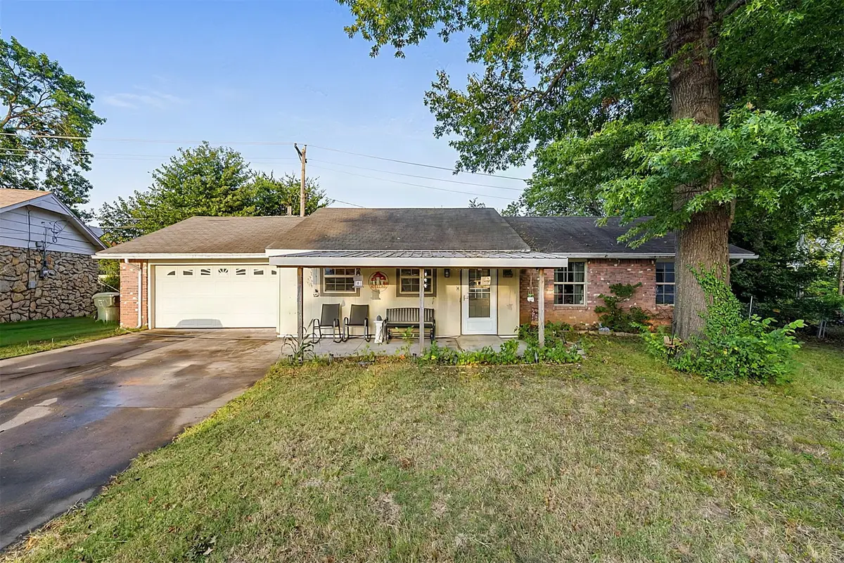 104 N Wortman Place, Claremore, OK 74017 - #1