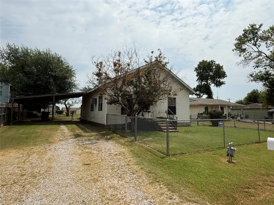 700 S Perdue Avenue, Claremore, OK 74017 - #2