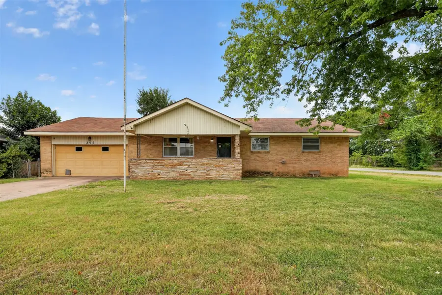 202 Bradley Place, Bartlesville, OK 74006 - #2