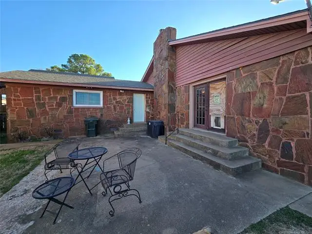 1324 N 3rd, Durant, OK 74701 - #2