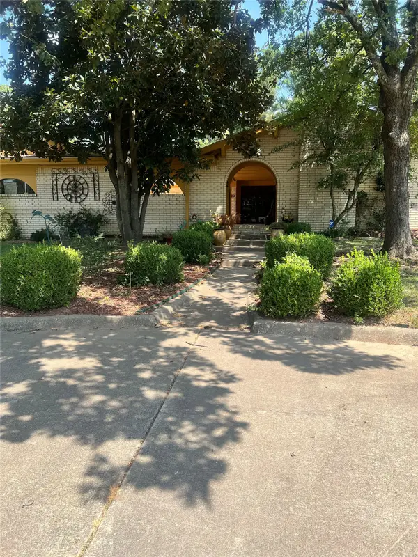 800 17th, McAlester, OK 74501