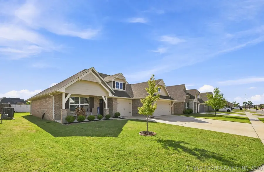 12323 S Oxford Avenue, Bixby, OK 74008 - #3
