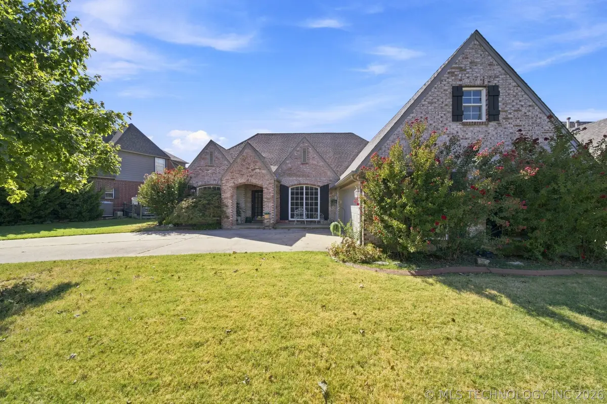 3104 N Oak Avenue, Broken Arrow, OK 74012 - #1
