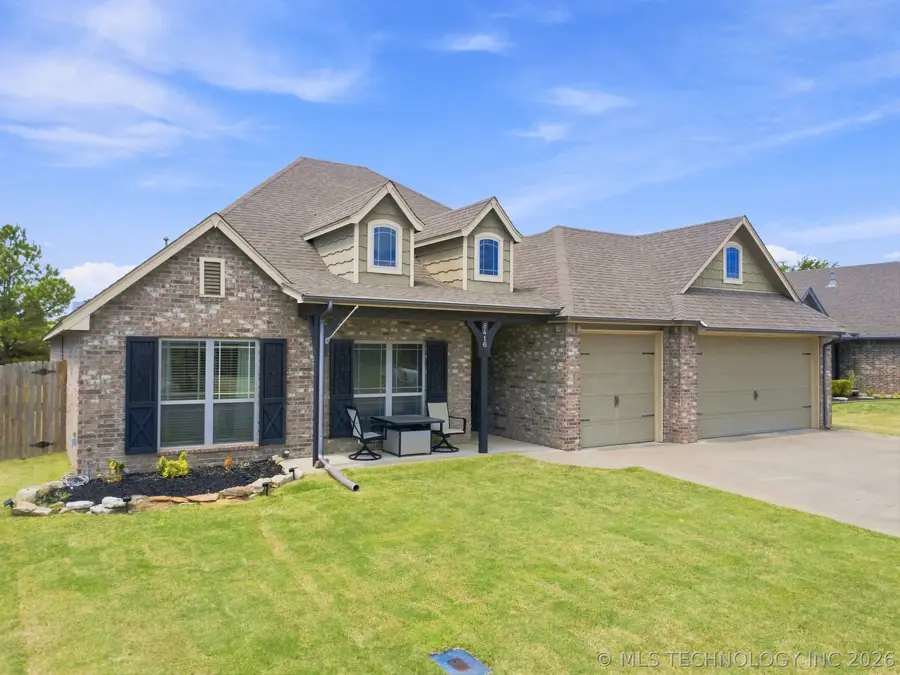8416 N 76 East Avenue, Owasso, OK 74055 - #2