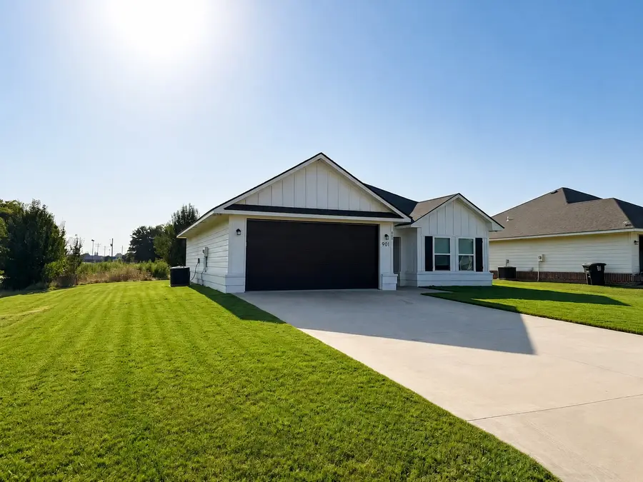 901 Westgate, Durant, OK 74701 - #2