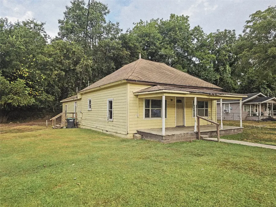 310 Wilson Avenue, Tahlequah, OK 74464 - #2