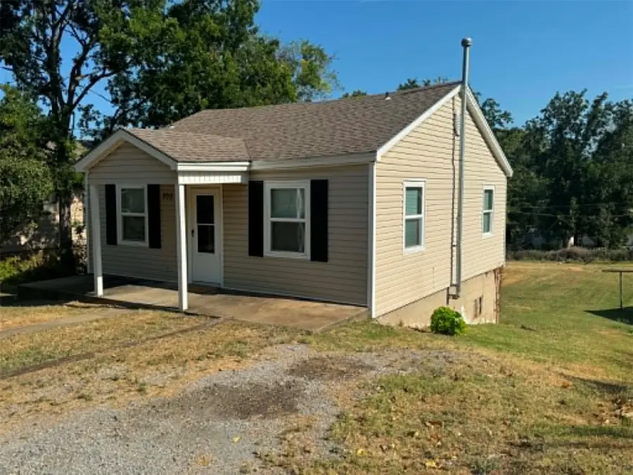 205 E Harrison, McAlester, OK 74501 - #3