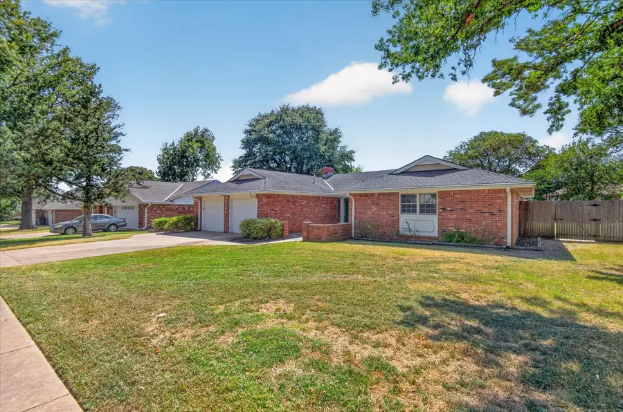 1913 Rolling Hills Drive, Bartlesville, OK 74006 - #2