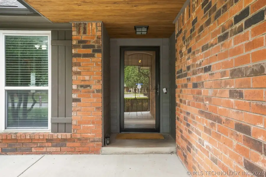 2905 E Knoxville Street, Broken Arrow, OK 74014 - #3