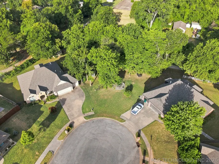 S Walnut Creek Place, Sand Springs, OK 74063 - #3