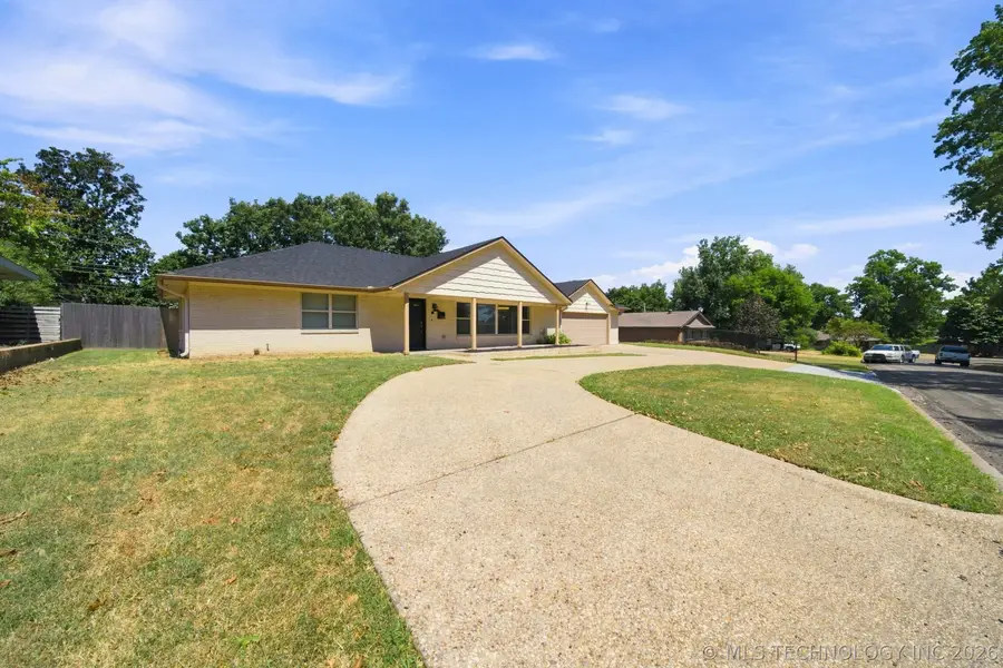 1746 S Erie Place, Tulsa, OK 74112 - #2