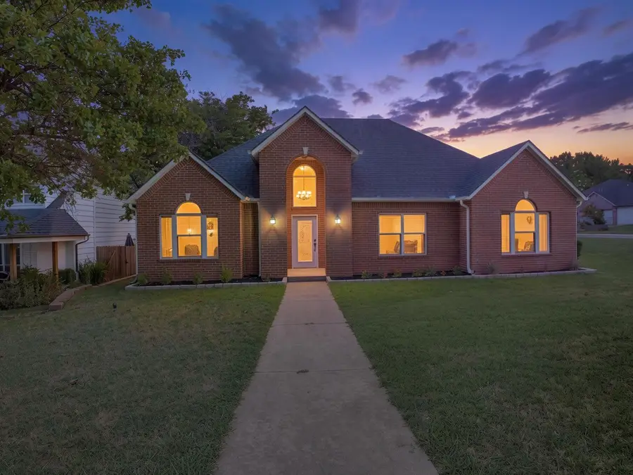 7401 W 39th Street, Tulsa, OK 74107 - #2
