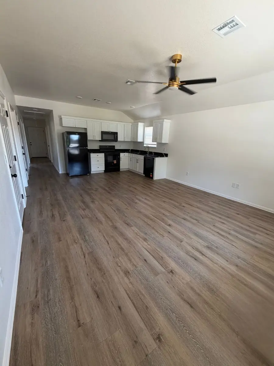 312 E Cedar Street, Durant, OK 74701 - #2