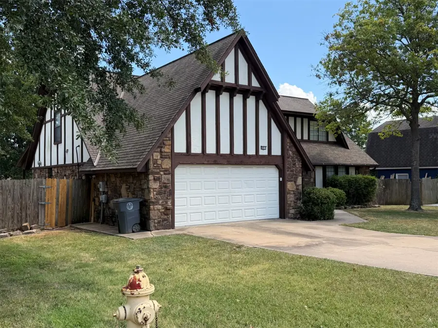 8813 S 71st East Avenue E, Tulsa, OK 74133 - #2