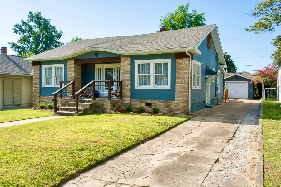 2040 E 13th Street, Tulsa, OK 74104 - #2