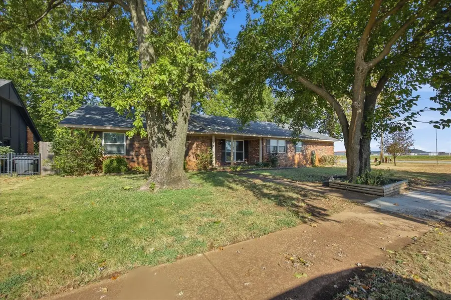 1024 N Forest Place, Jenks, OK 74037 - #2