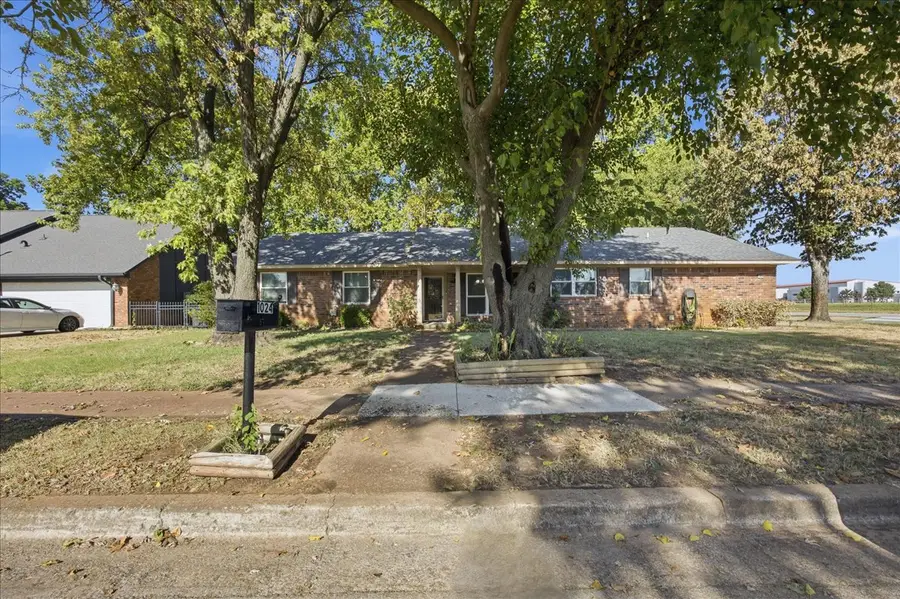 1024 N Forest Place, Jenks, OK 74037 - #3