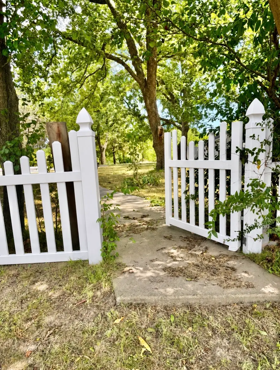 203 N Ohio Street, Hoyt, OK 74472 - #2
