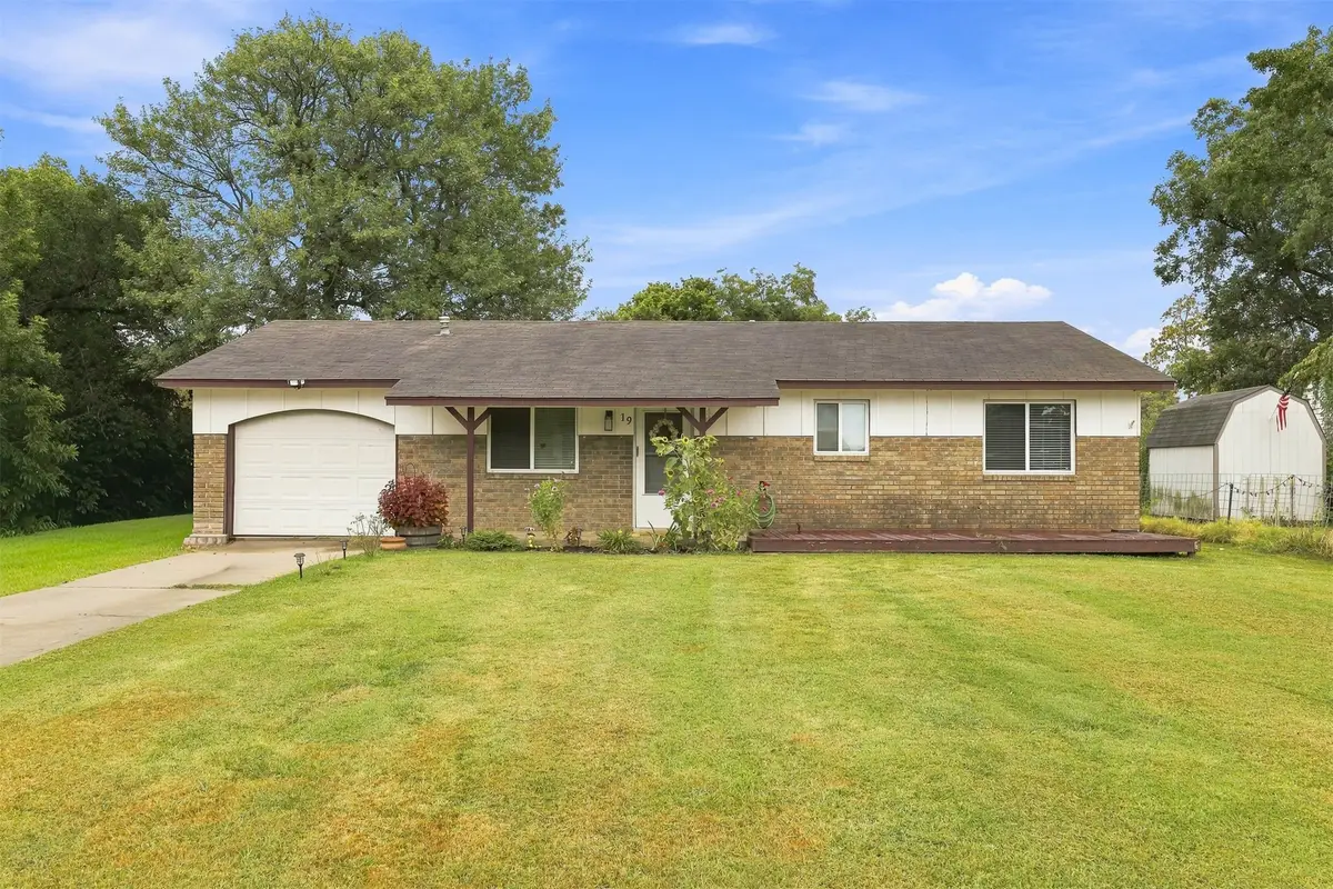 19 S Whitaker Street, Pryor, OK 74361 - #1
