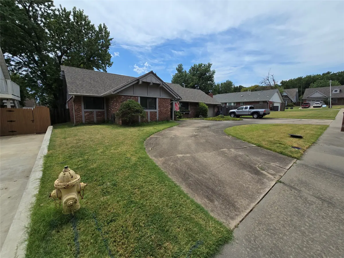 6910 E 62nd Street, Tulsa, OK 74133 - #1