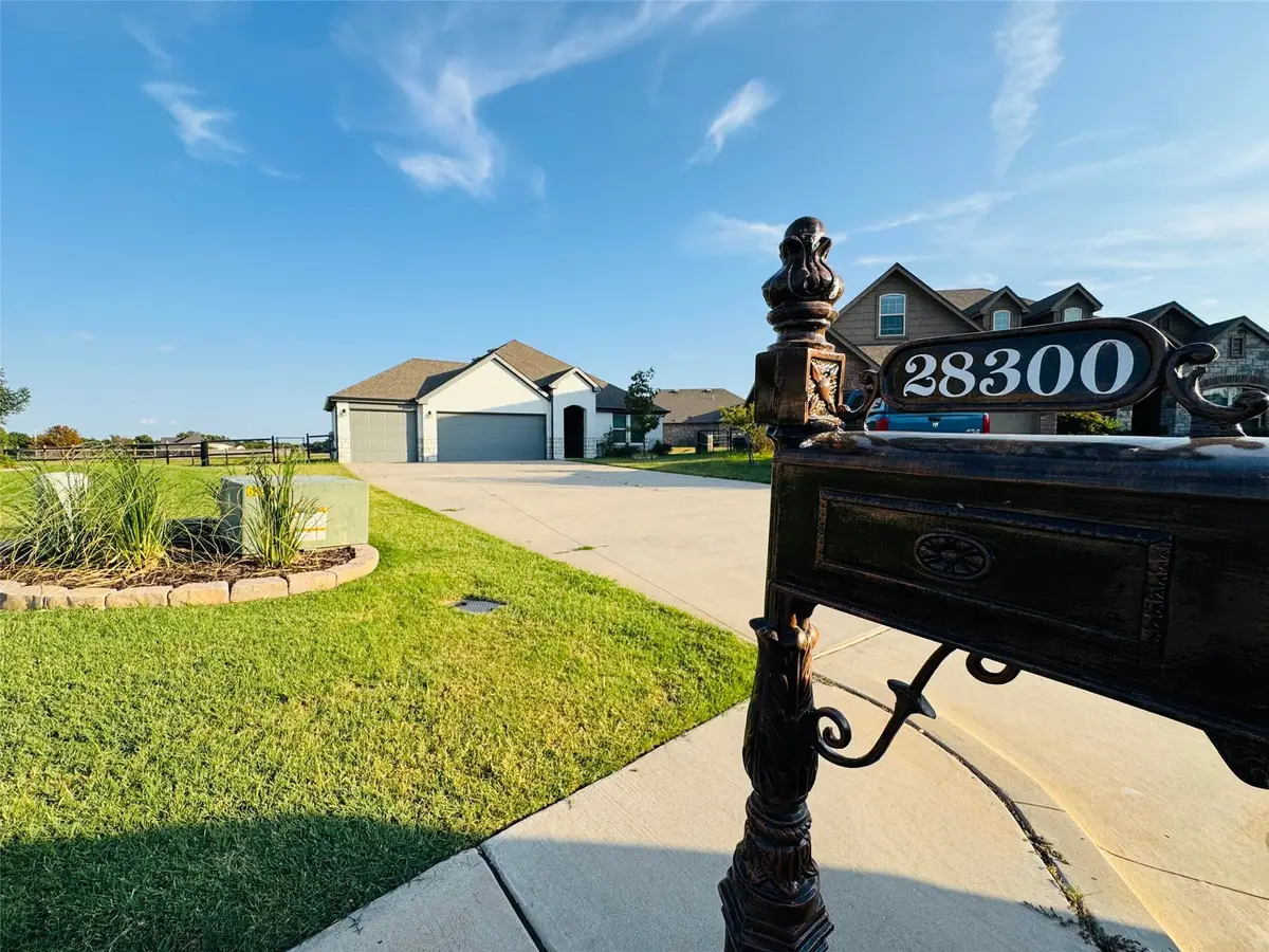 28300 E 111th Place S, Coweta, OK 74429 - #1