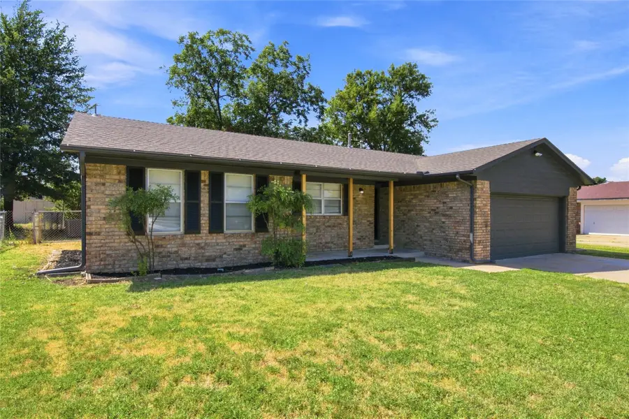3008 S Elm Avenue, Broken Arrow, OK 74012 - #2