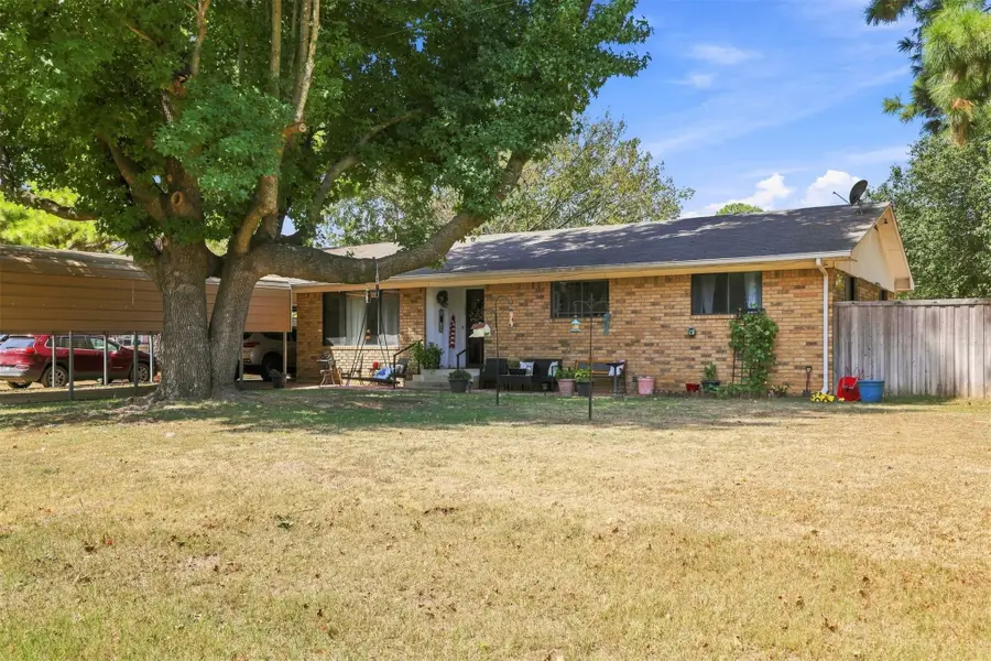 201 Smith, Colbert, OK 74733 - #3