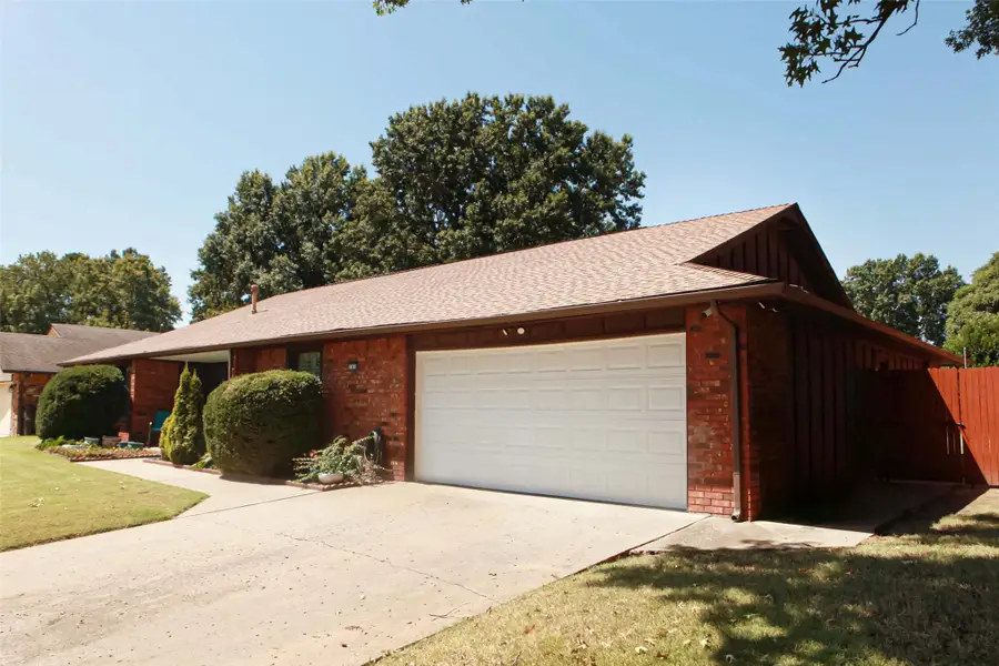 11610 S 101st East Avenue, Bixby, OK 74008 - #2